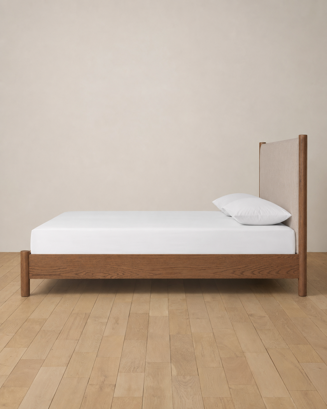 Pillar Bed