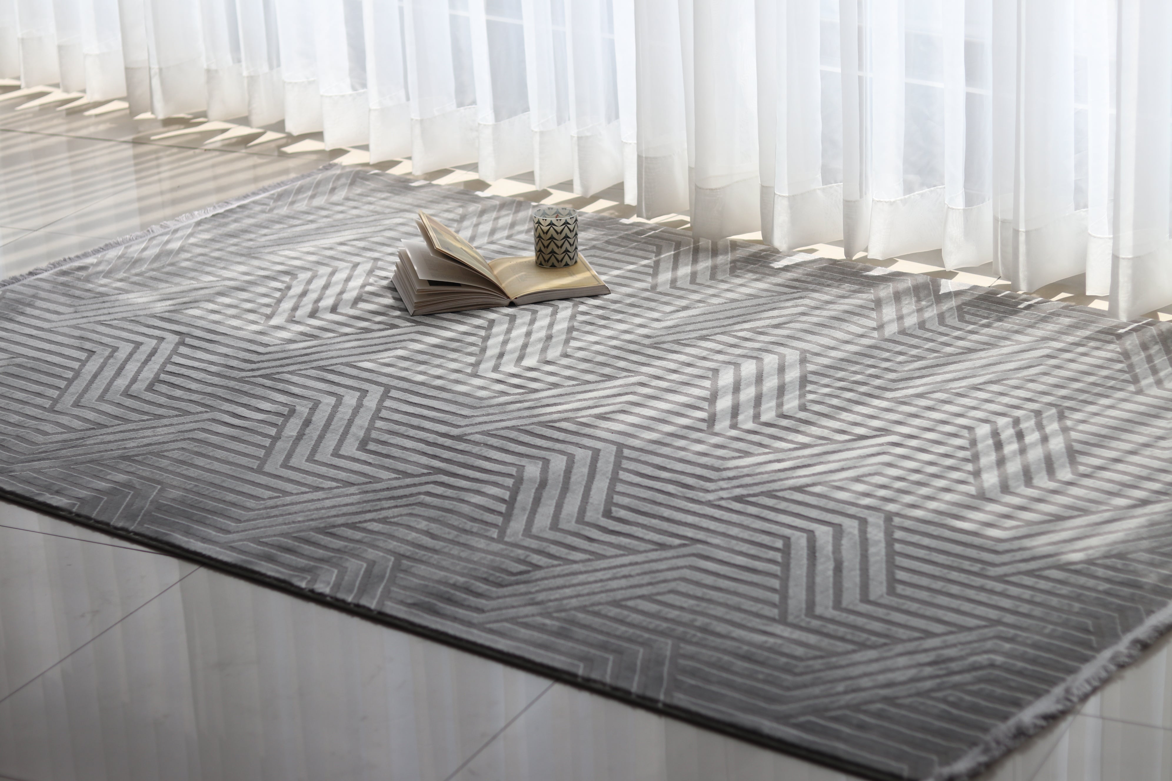 Azra Rug